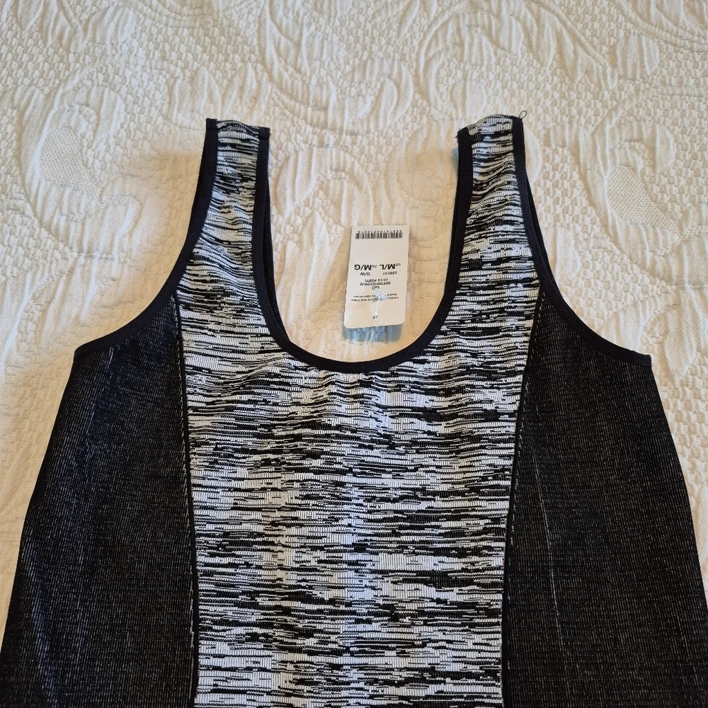 Bebe women's M/L Hourglass Space Eye Tank dress black & white NWT Bodycon - Picture 4 of 6